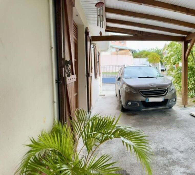 Ti Sucrier Jaune - Douceur Caraibe Vue Mer ル・カルベ エクステリア 写真